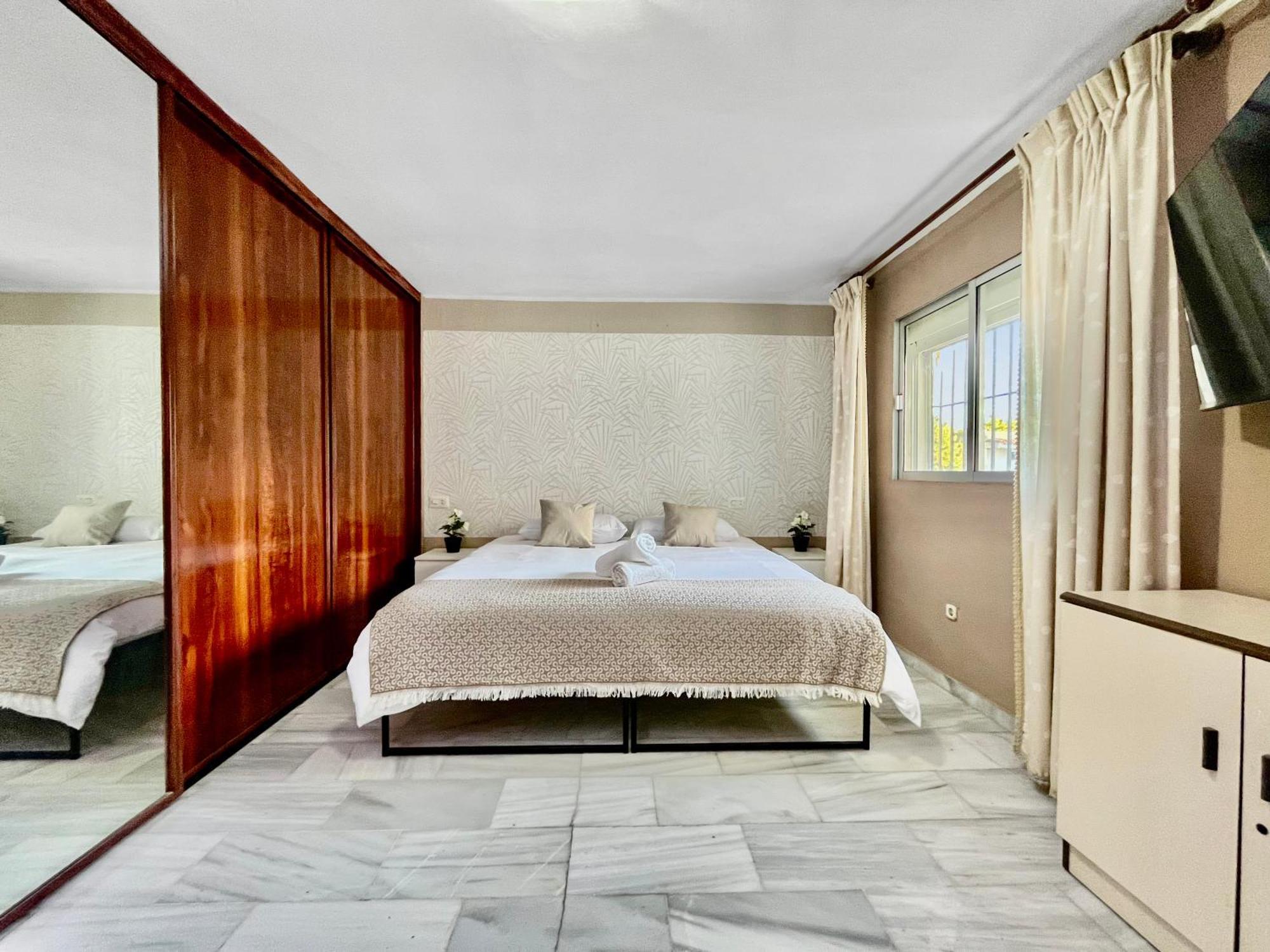 Villa San Patricio I Piscina Privada I Jacuzzi Spa I Bbq I Ps5 I Aire Acon I 3000M2 I 5Min-Centro 헤레스 외부 사진