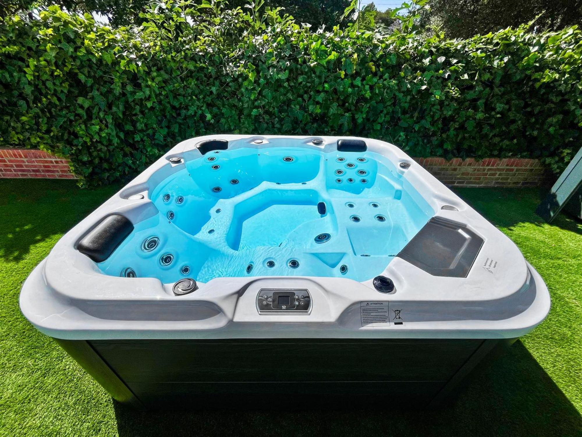 Villa San Patricio I Piscina Privada I Jacuzzi Spa I Bbq I Ps5 I Aire Acon I 3000M2 I 5Min-Centro 헤레스 외부 사진
